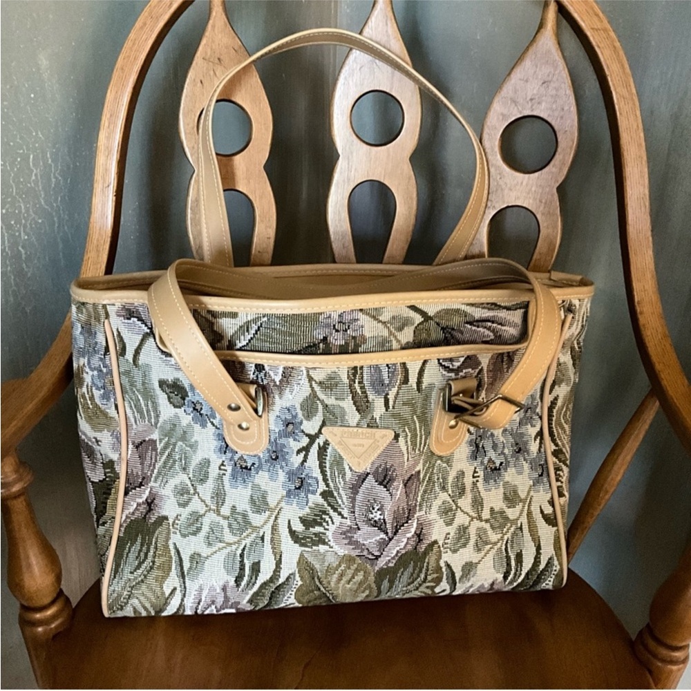 French West Indies Tote
